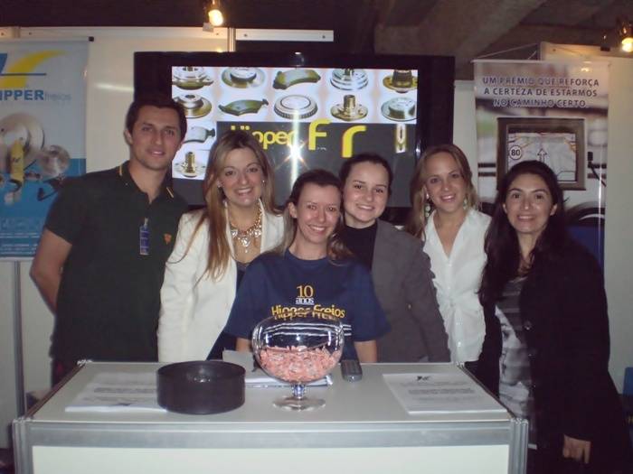 Hipper Freios participa da Feira da Profissão e Empregabilidade na Escola SATC