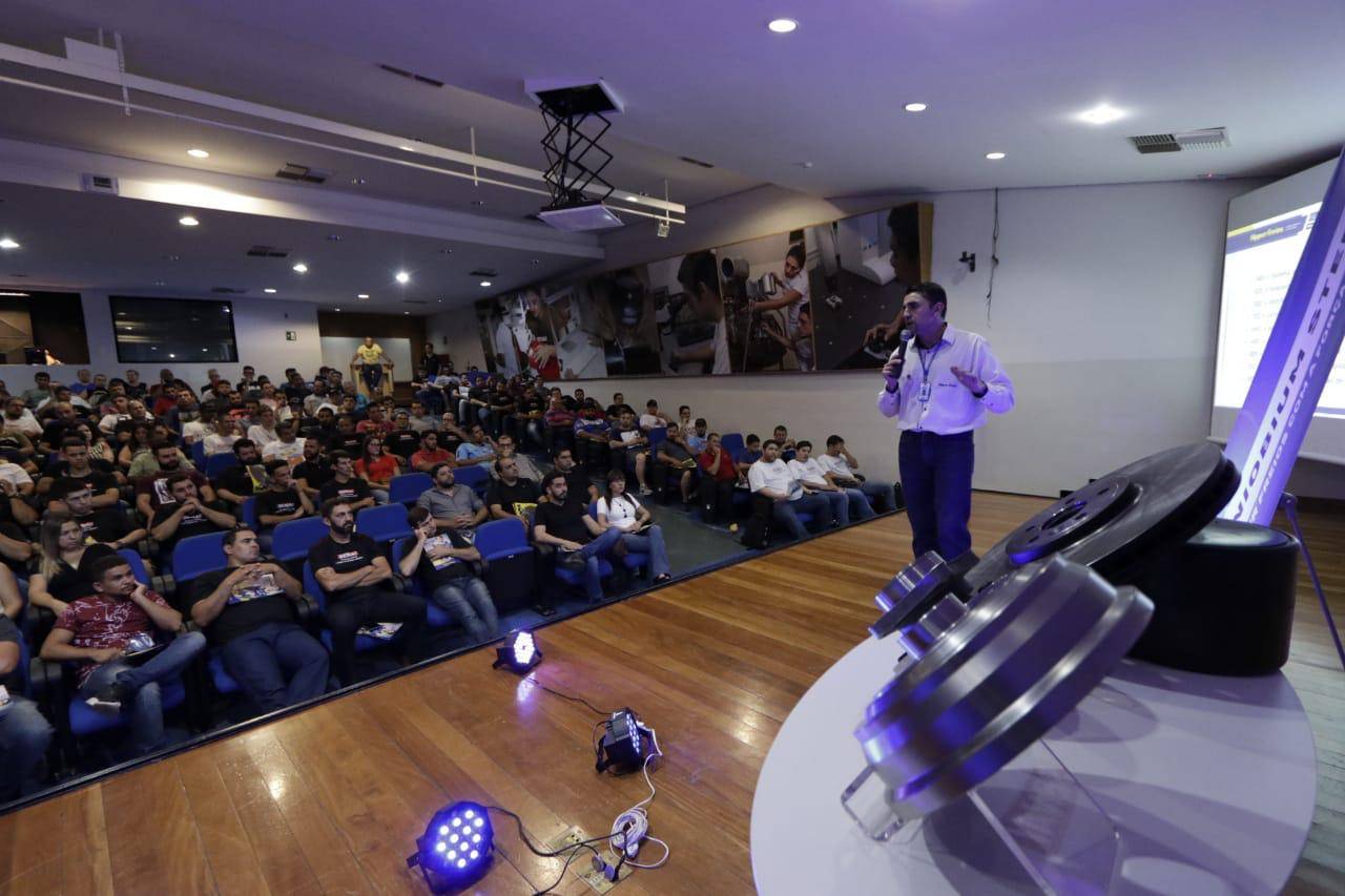 Hipper Freios promove aula com professor Scopino em Bauru – SP